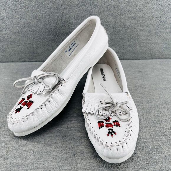Minnetonka - Women's Thunderbird Animikii White Beaded Moccasin Shoe Size 11 - Picture 1 of 12